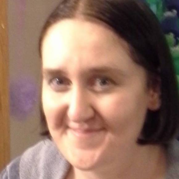 Profile Picture of Lori Sampson (@lorisam92) on Poshmark