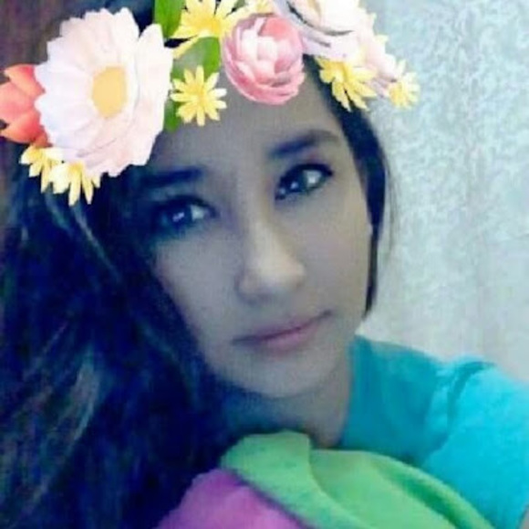 Profile Picture of Jennifer Alamo (@jennifer_alamo) on Poshmark