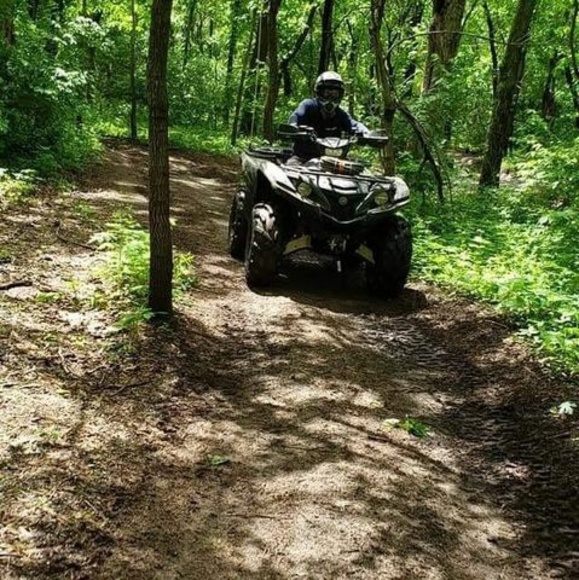 Profile Picture of Kevin Barber (@kvnbarber) on Poshmark