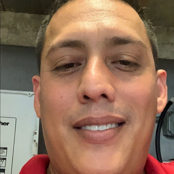 Profile Picture of Carlos Cano (@carloscano240) on Poshmark