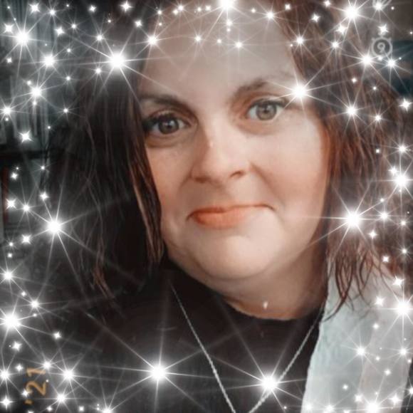 Profile Picture of Sarah Croucher (@johnstons814) on Poshmark