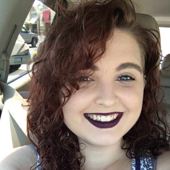 Profile Picture of Kalie Caudell (@kaybae97) on Poshmark