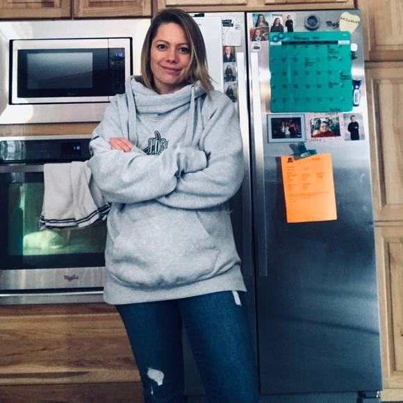 Profile Picture of Jennifer Bruun (@jenniferbruun) on Poshmark