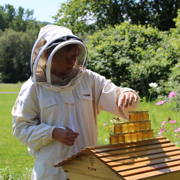 Profile Picture of Alyssa Witchey (@alyssa_witchey) on Poshmark