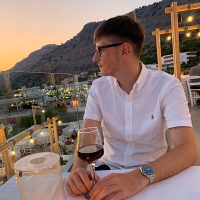 Profile Picture of Mackenzie Hudson (@MackenzieH1998) on Twitter