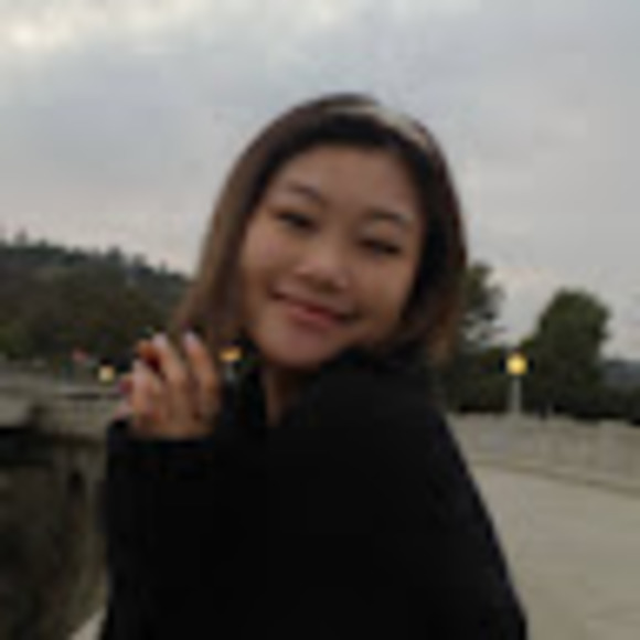 Profile Picture of Yeeun Kim (@yeeun_kim) on Poshmark