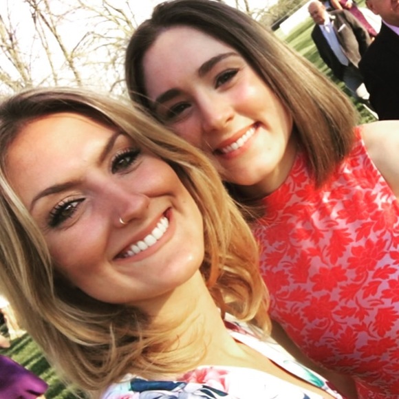 Profile Picture of Carly Cordovano (@carlycordo) on Poshmark