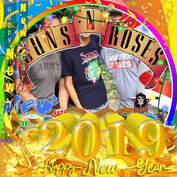 Profile Picture of James Dumlao (@jamesdumlao) on Poshmark