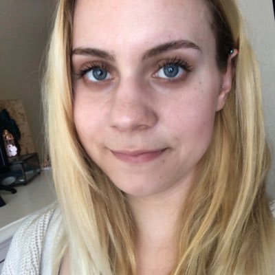 Profile Picture of Julia Dunlap (@juliapd6) on Twitter