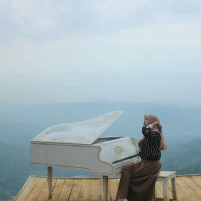 Profile Picture of Laili Fauziah (@laili1425) on Twitter