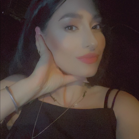 Profile Picture of Lilit Gevorgyan (@glilit93) on Poshmark