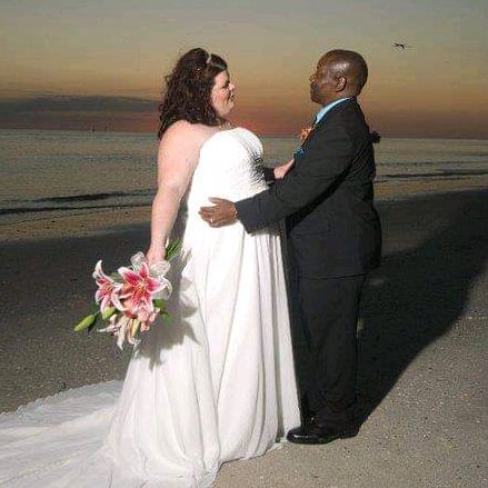 Profile Picture of Erin Thomas (@erinthomas74) on Tiktok