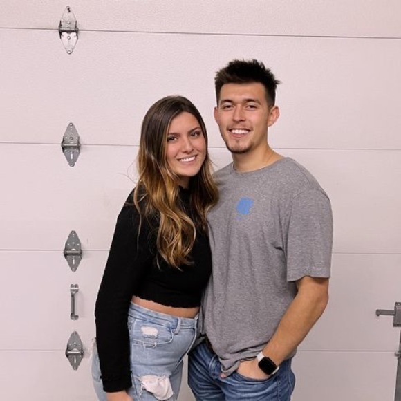 Profile Picture of Emily Hockemeyer (@ehockemeyer) on Poshmark