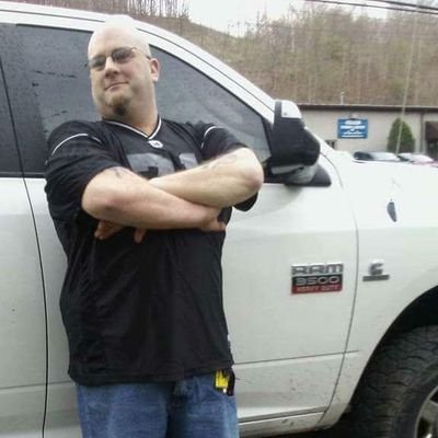 Profile Picture of John Lorenc (@lorenc_john) on Twitter