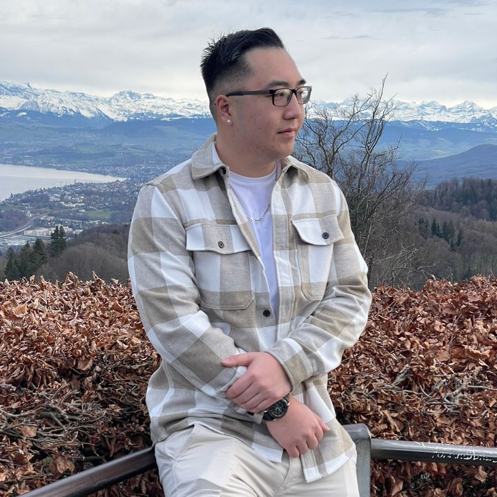 Profile Picture of Dustin Huynh (@y0itsdustin) on Tiktok