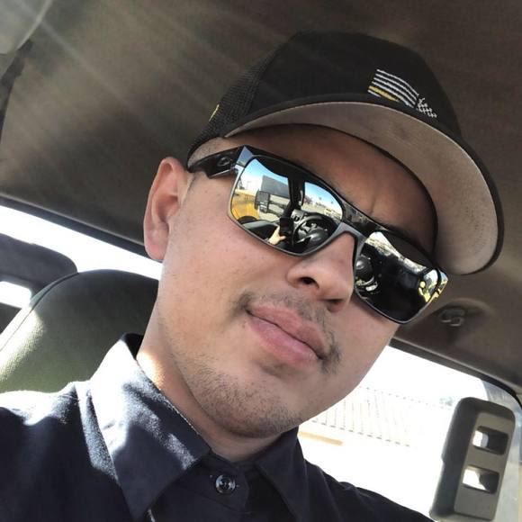 Profile Picture of Alex Brannon (@huh97) on Poshmark