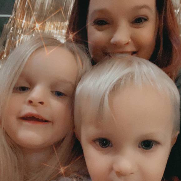 Profile Picture of Amanda Allrich (@amandaallrich) on Poshmark