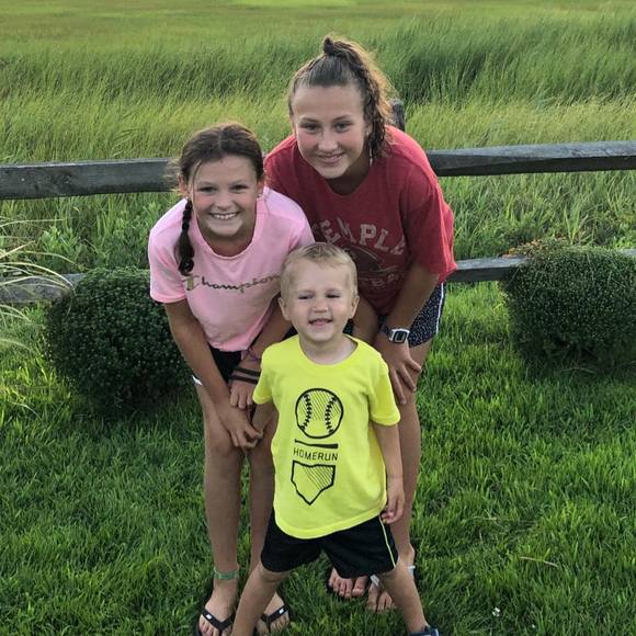 Kelli Rorabaugh - Poshmark Profile Picture of Kelli Rorabaugh (@kellirorabaugh) on Poshmark