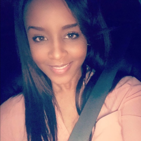 Profile Picture of Jasmine Hines (@jnicole620) on Poshmark