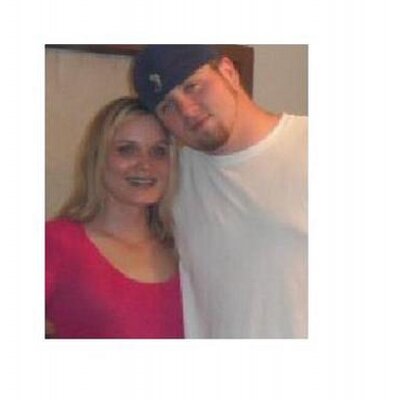 Profile Picture of Crystal And Travis (@Travis_Crystal) on Twitter