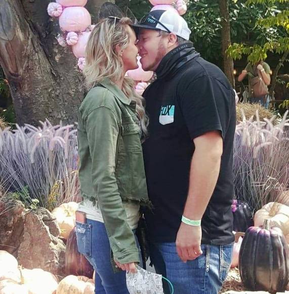 Profile Picture of Deidre Vandenbussche (@deidrevb) on Poshmark