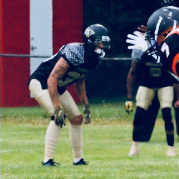 Profile Picture of Alex Noble (@alexnoble21) on Poshmark