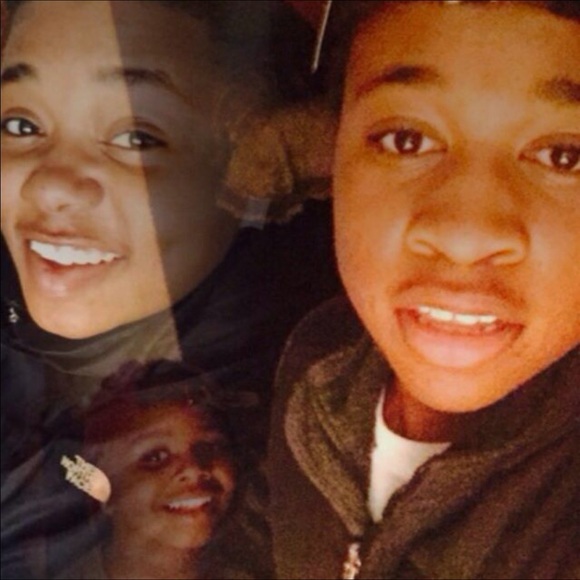 Profile Picture of Andre Mcclain (@king_400) on Poshmark