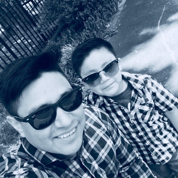 Profile Picture of Rafael Urgiles (@rafaelurgiles) on Poshmark