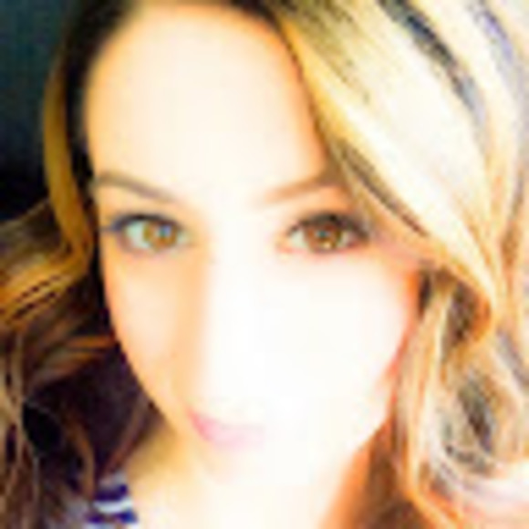 Profile Picture of Fotine Stamataros (@fstamata) on Poshmark