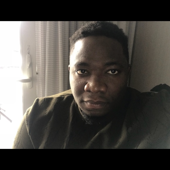 Profile Picture of Tony Tee (@tonytee997) on Poshmark