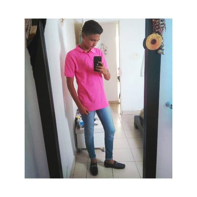 Profile Picture of Julian A (@davidjulian13) on Twitter