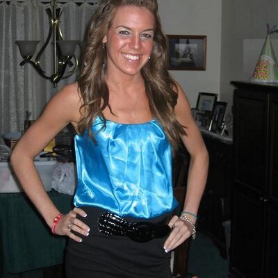 Profile Picture of Renee Ziegler (@naynay324) on Twitter