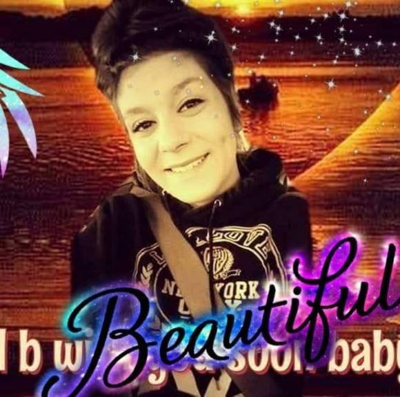 Profile Picture of Udella King (@udellaking) on Poshmark