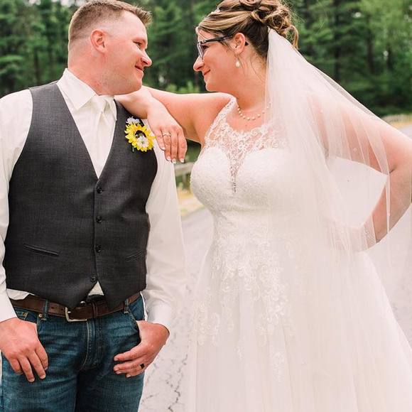 Profile Picture of Kerstin Aase (@keaase11) on Poshmark