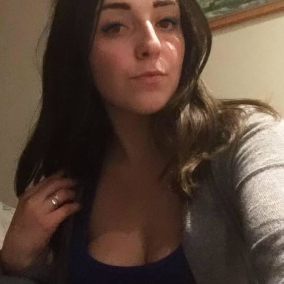 Profile Picture of Melissa Manklow (@n8tive896) on Poshmark