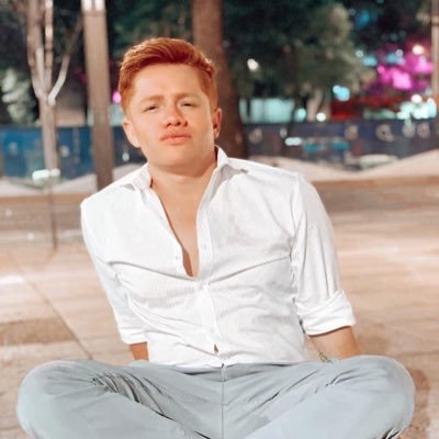 Profile Picture of † Mike Velázquez ♔ (@mikevelazquezs) on Twitter