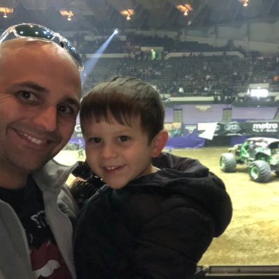 Profile Picture of Mike Buscemi (@CoachBuscemi) on Twitter