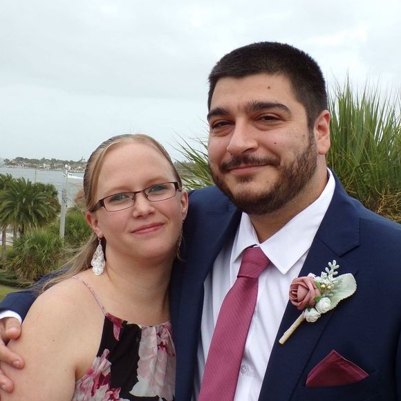 Cassie Bronzo - Poshmark Profile Picture of Cassie Bronzo (@cjg1317) on Poshmark