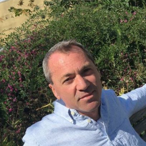 Profile Picture of John Warren (@johnjdab) on Poshmark