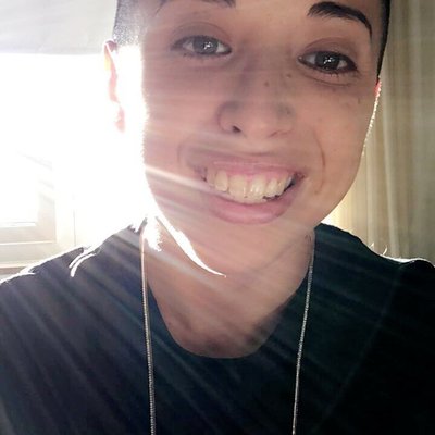 Profile Picture of DeAnna Ramos (@DeezyRamos) on Twitter