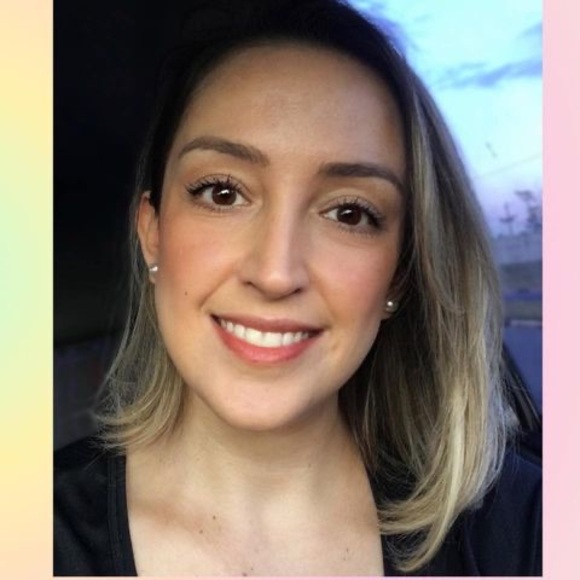 Profile Picture of Cynthia Azenha (@menina_lee) on Poshmark