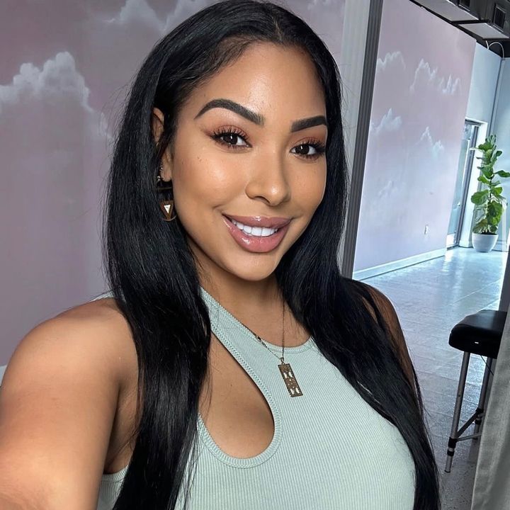 Profile Picture of Sasha Terris (@sasha.terris) on Tiktok
