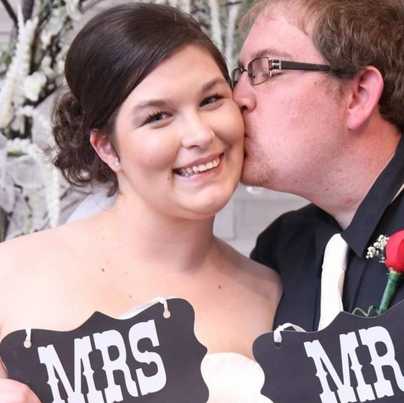 Torri Kenison - Poshmark Profile Picture of Torri Kenison (@torrimcarthur) on Poshmark