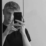 Profile Picture of Kacper Chabiński (@deadinsideschabu) on Instagram