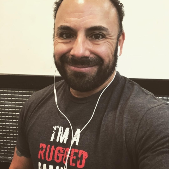 Profile Picture of George Pearson (@geopeargp) on Poshmark