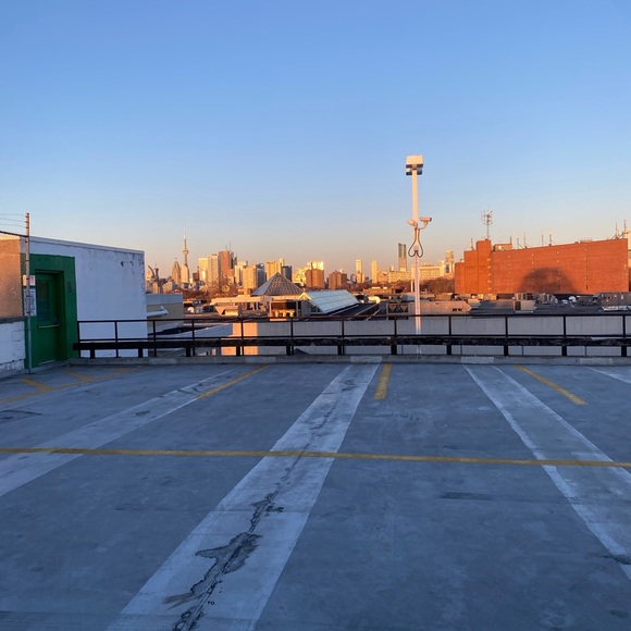 Profile Picture of Maya !davies (@xoxoclothes804) on Poshmark