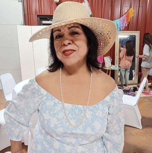 Profile Picture of Jasmine Hoffman (@jasminhof) on Poshmark