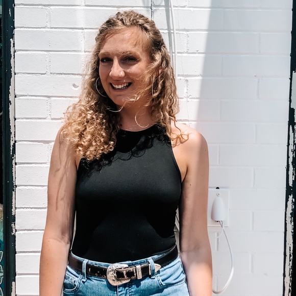 Profile Picture of Meredith Reeves (@mreeves186) on Poshmark