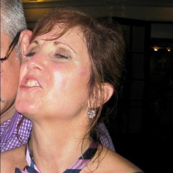 Profile Picture of Kat Tomosky (@katnani4) on Poshmark