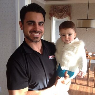 Profile Picture of Dustin Whitney (@DrDustinWhitney) on Twitter